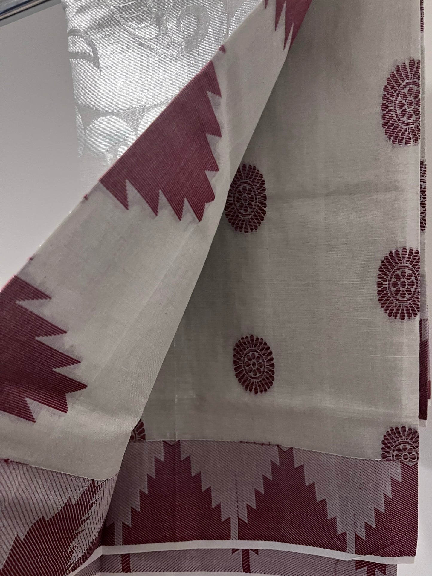 Kerala Kasavu Saree -Maroon and Silver